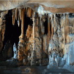 Concrétions aux Grottes d'Isturitz et Oxocelhaya